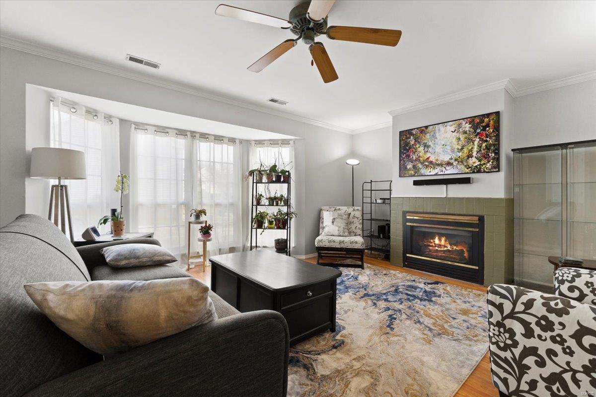 Ballwin, Missouri 63021, United States, 2 Bedrooms Bedrooms, ,2 BathroomsBathrooms,Residential,Pending,92584