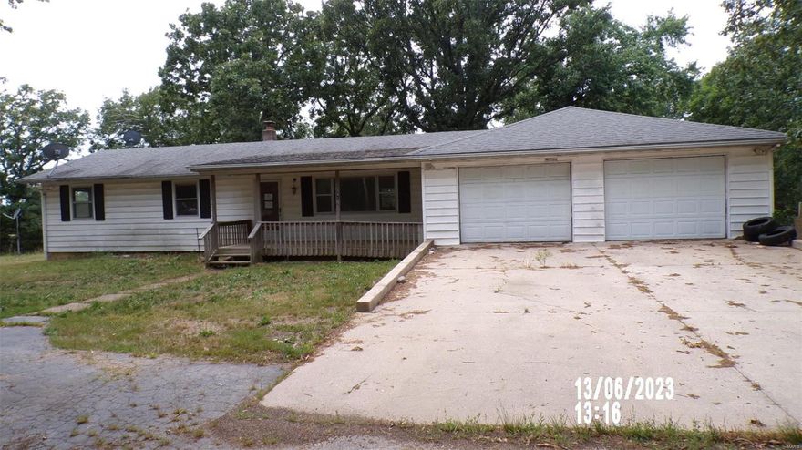 HIGHEST & BEST DUE 6/28/23 BY 1 PM. Calling all investors. Come check out this 3 bedroom 2 bath home over a unfinished basement sitting on 18 acres. Open kitchen/dining into a large family room. All three bedrooms are of good size. Check out the  outbuilding great for any animals you may have.  Water will not be turned on. Some work is needed but can make a fantastic purchase. Property was built prior to 1978 and lead base paint may potentially exist. This property may qualify for seller financing(Vendee) SpecialListingConditions: Foreclosure