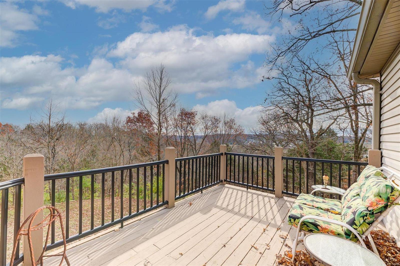 Deer Run Estates Lt 9 & Courtois Tr - Residential