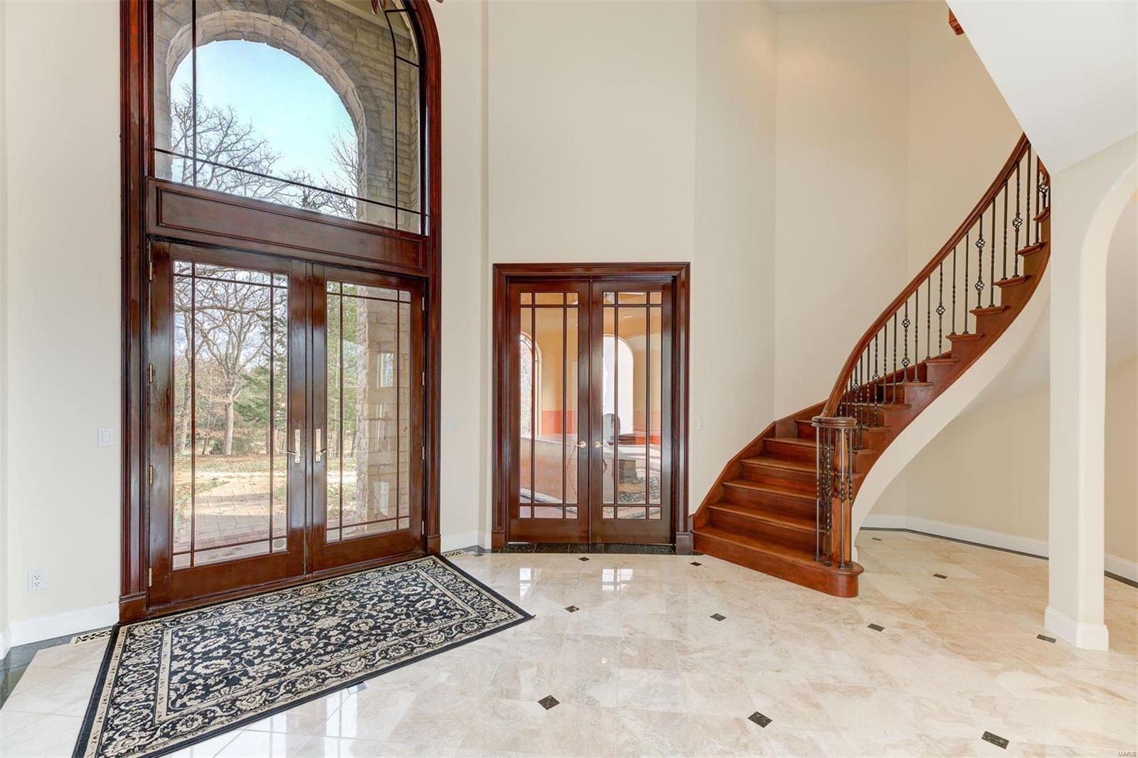 Deer Run Estates Lt 9 & Courtois Tr - Residential