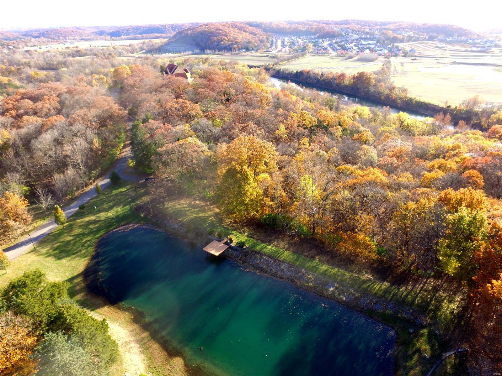 Deer Run Estates Lt 9 & Courtois Tr - Residential