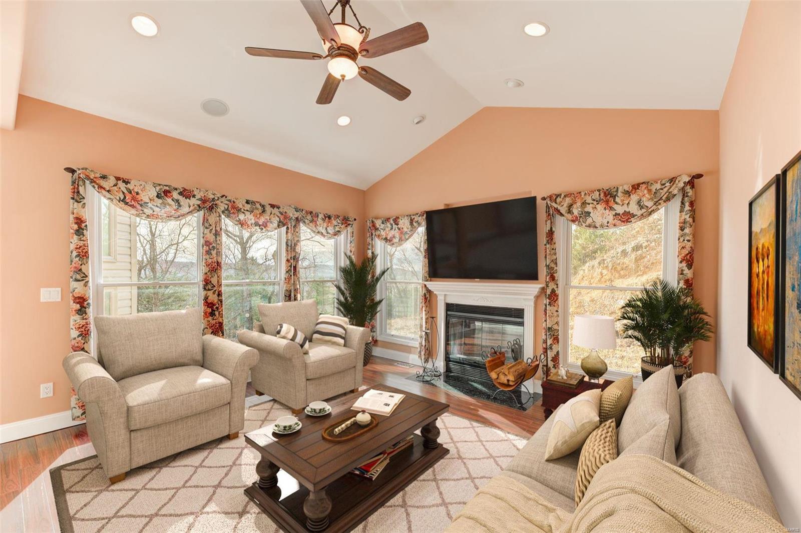 Deer Run Estates Lt 9 & Courtois Tr - Residential