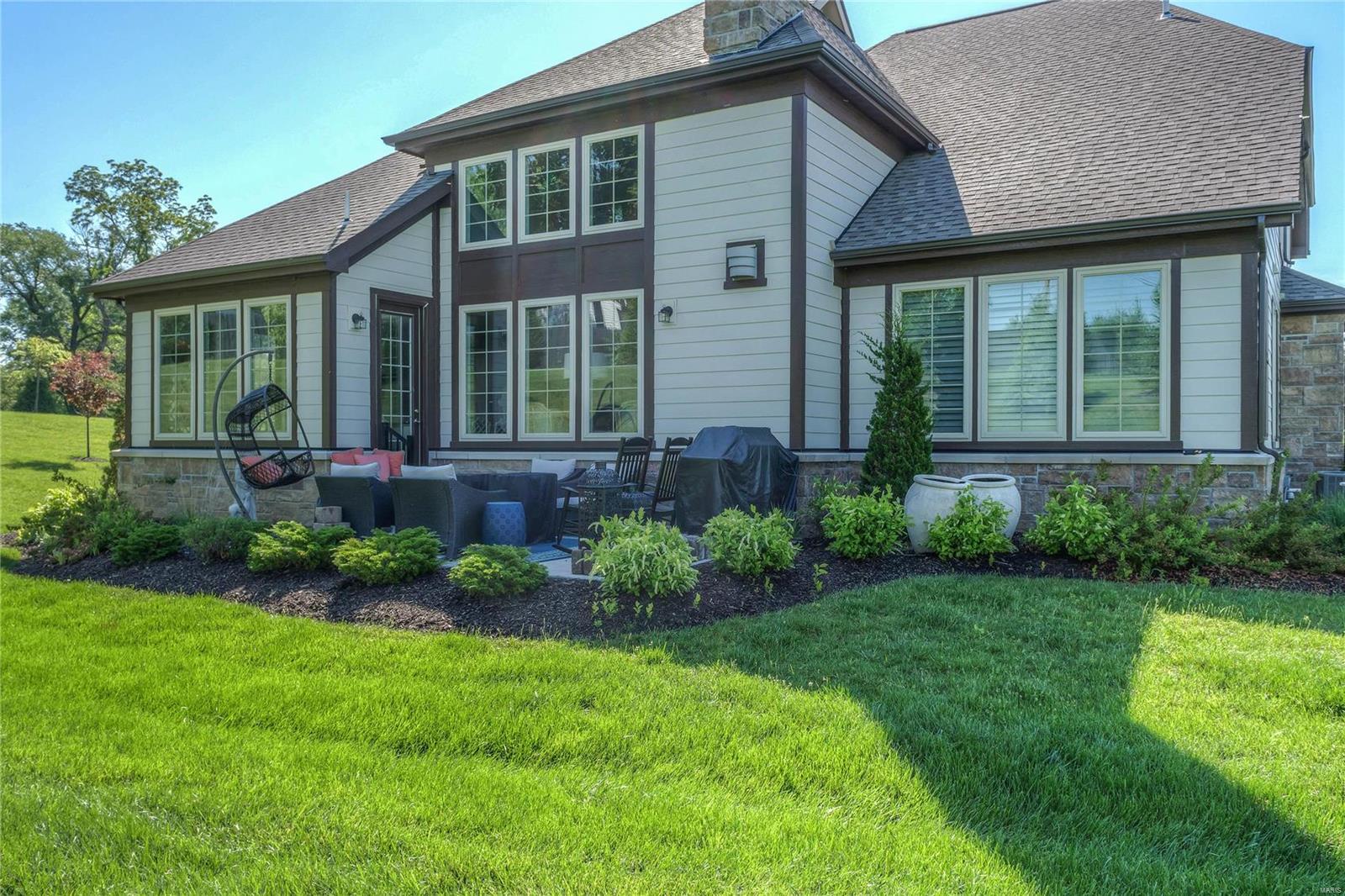 The Woods Of Ladue - Residential