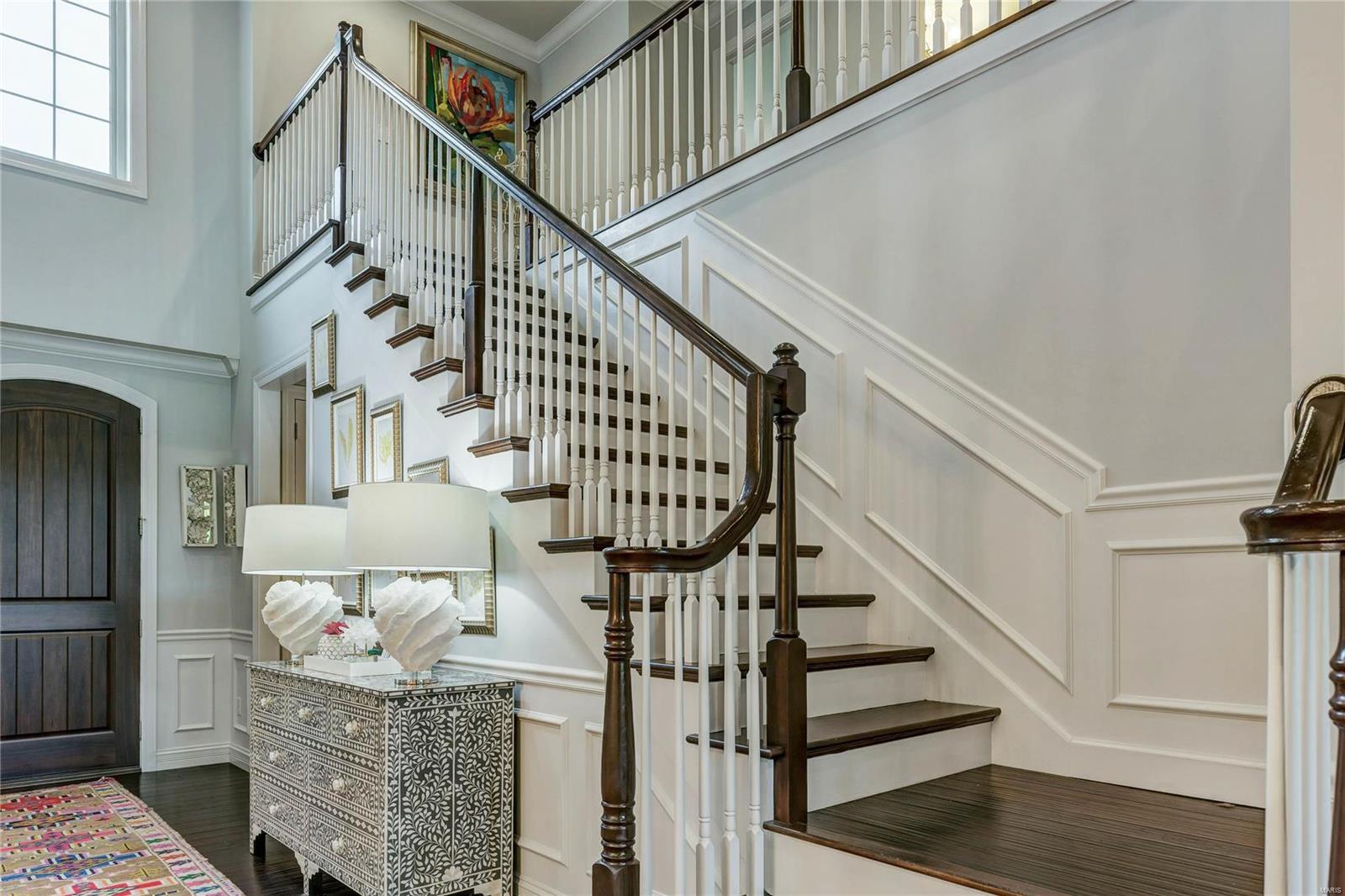 The Woods Of Ladue - Residential