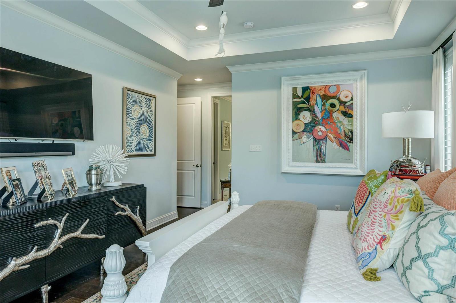 The Woods Of Ladue - Residential