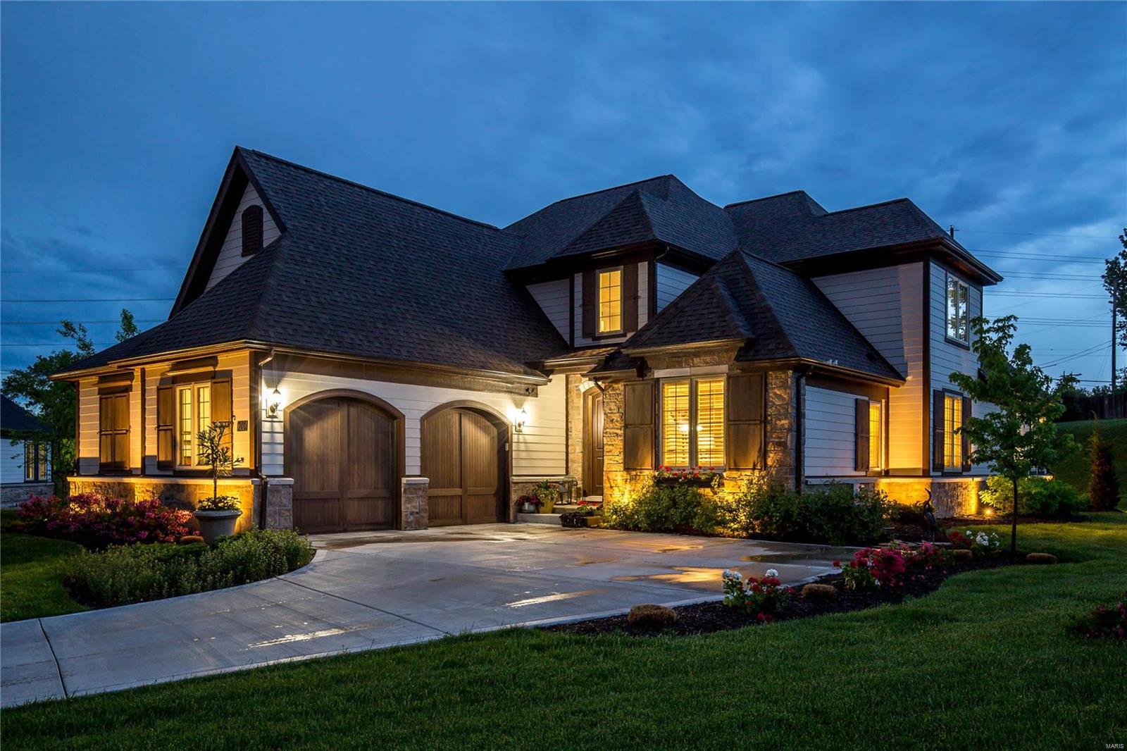 The Woods Of Ladue - Residential