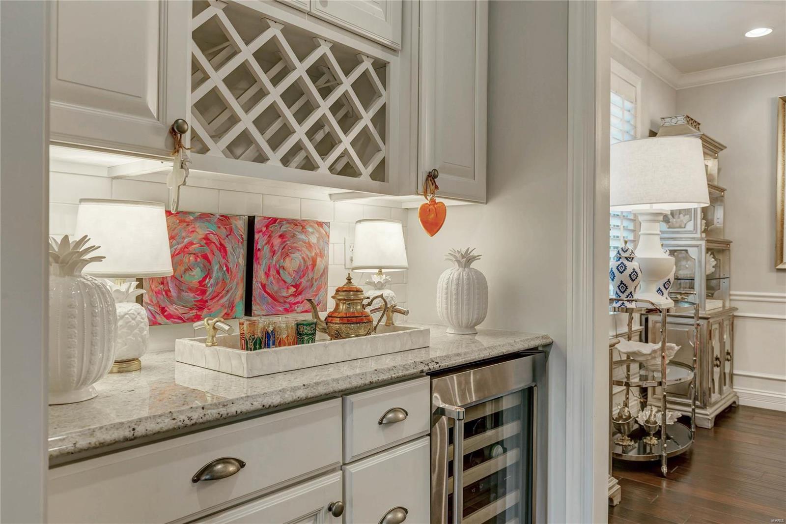 The Woods Of Ladue - Residential