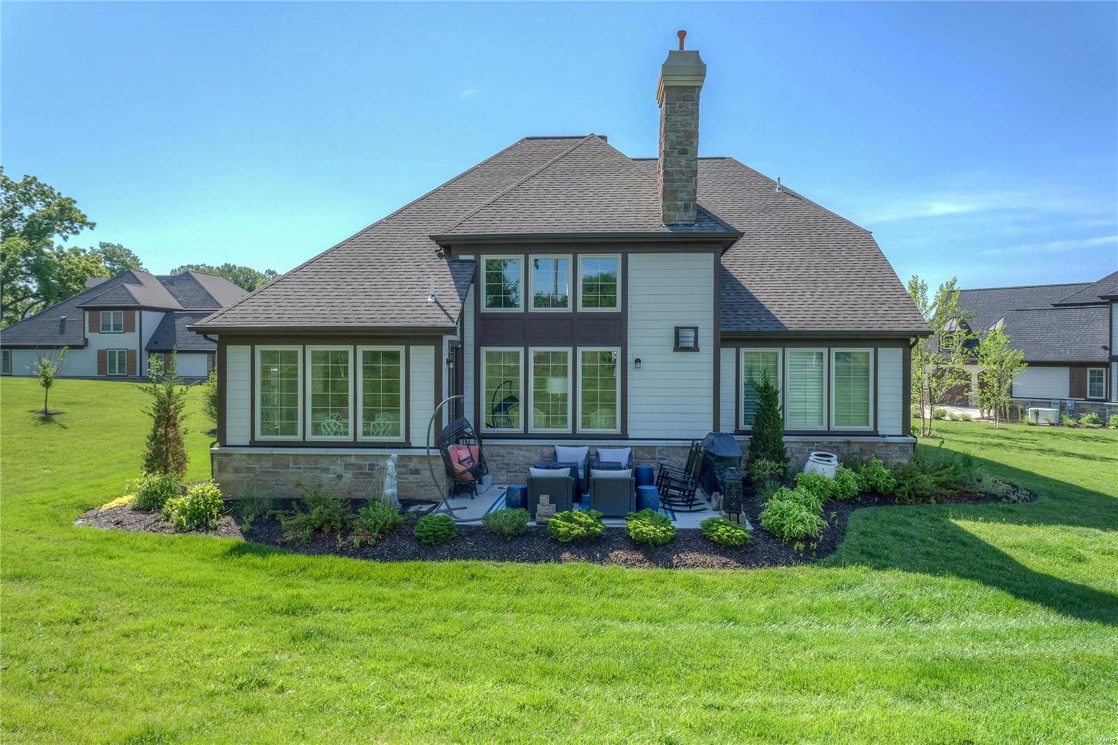 The Woods Of Ladue - Residential