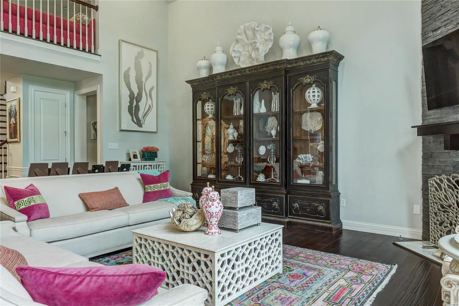 The Woods Of Ladue - Residential