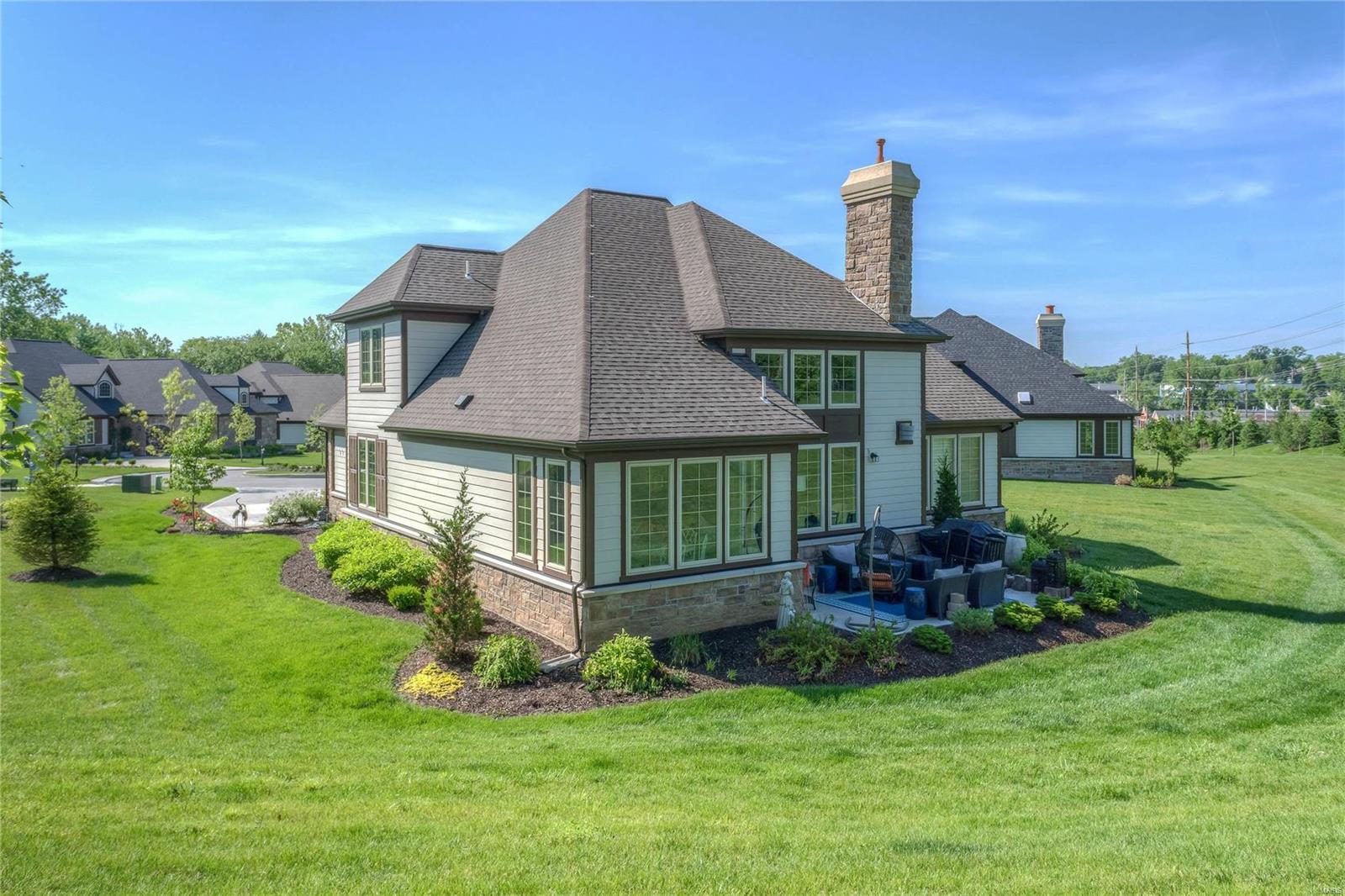 The Woods Of Ladue - Residential