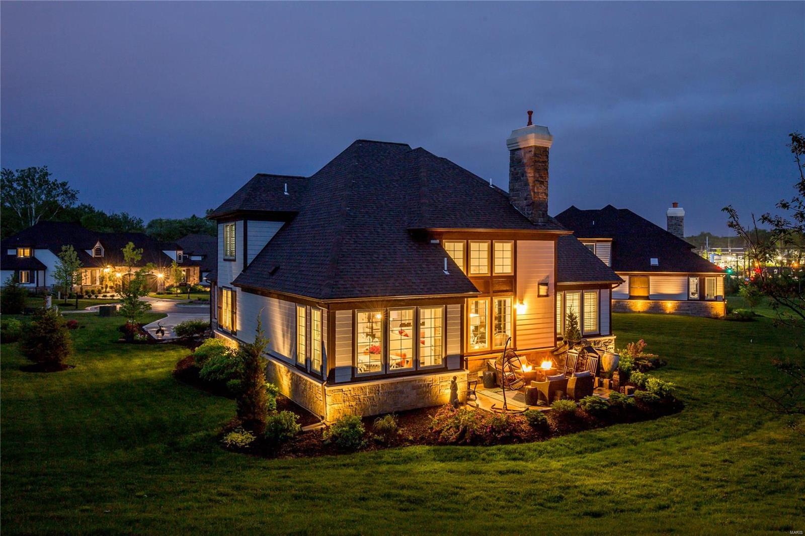 The Woods Of Ladue - Residential