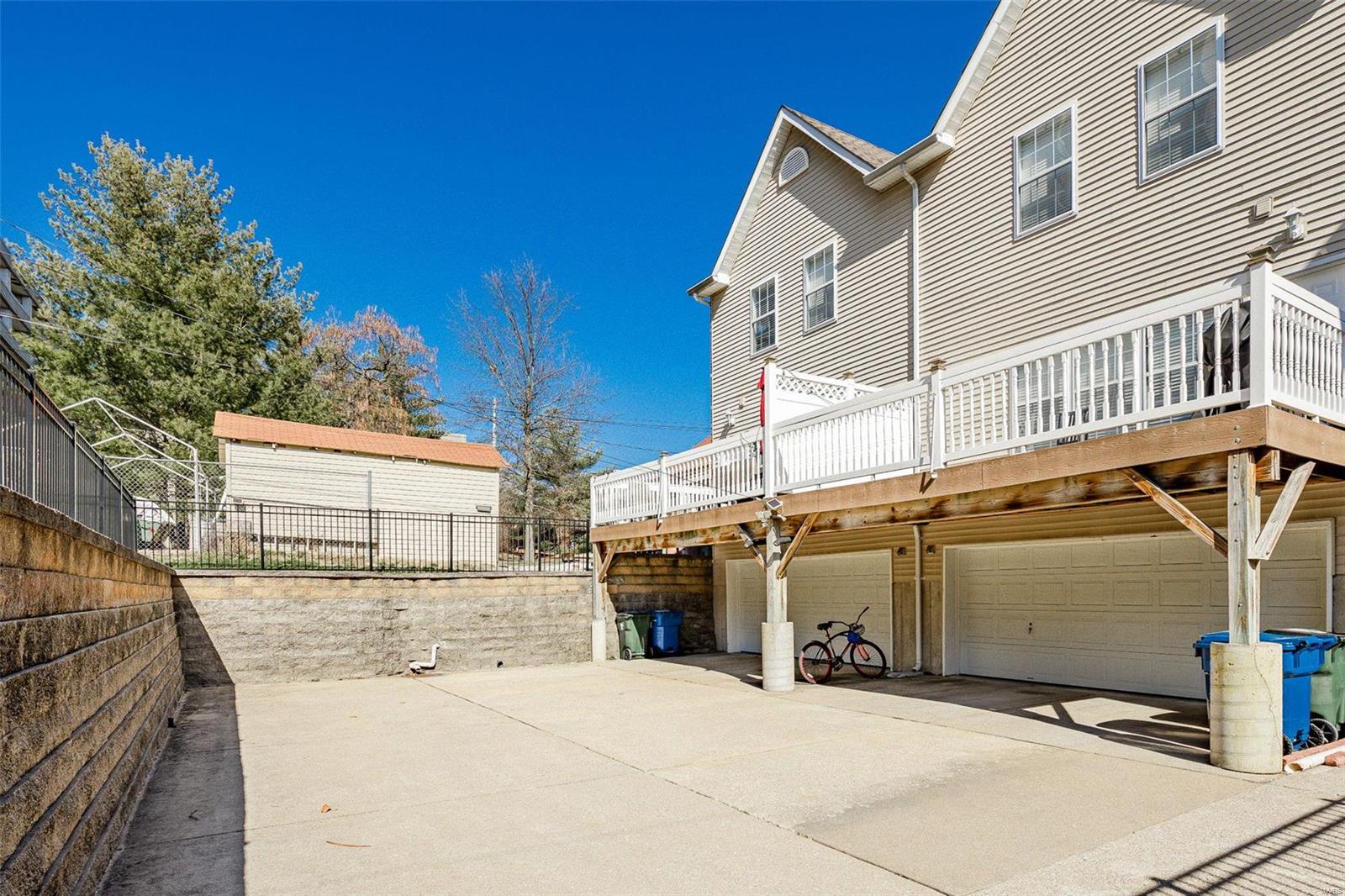 Yale Twnhs Condo - Residential Income