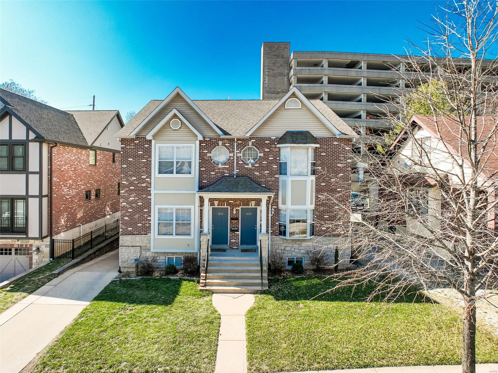 Yale Twnhs Condo - Residential Income