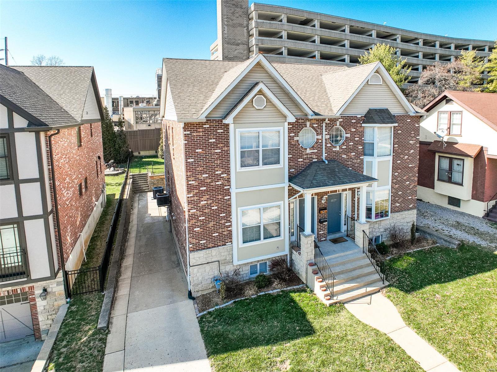 Yale Twnhs Condo - Residential Income