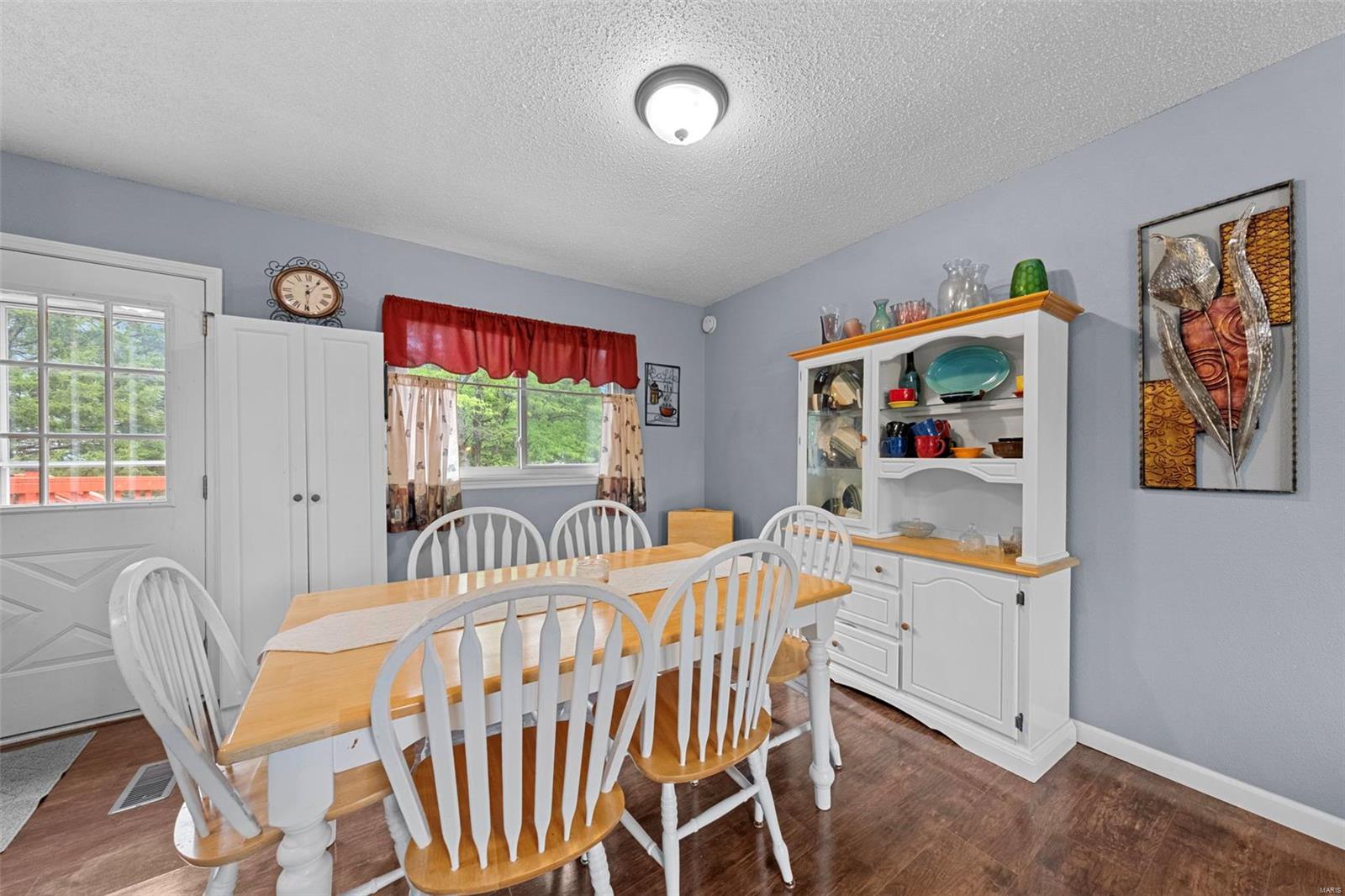 O'Fallon, Missouri 63366, United States, 4 Bedrooms Bedrooms, ,3 BathroomsBathrooms,Residential,Pending,119720