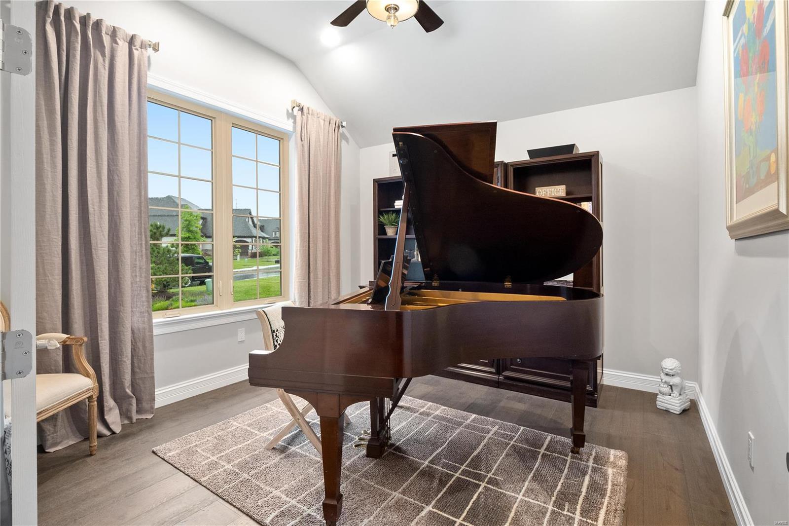 Woods Of Ladue The - Residential