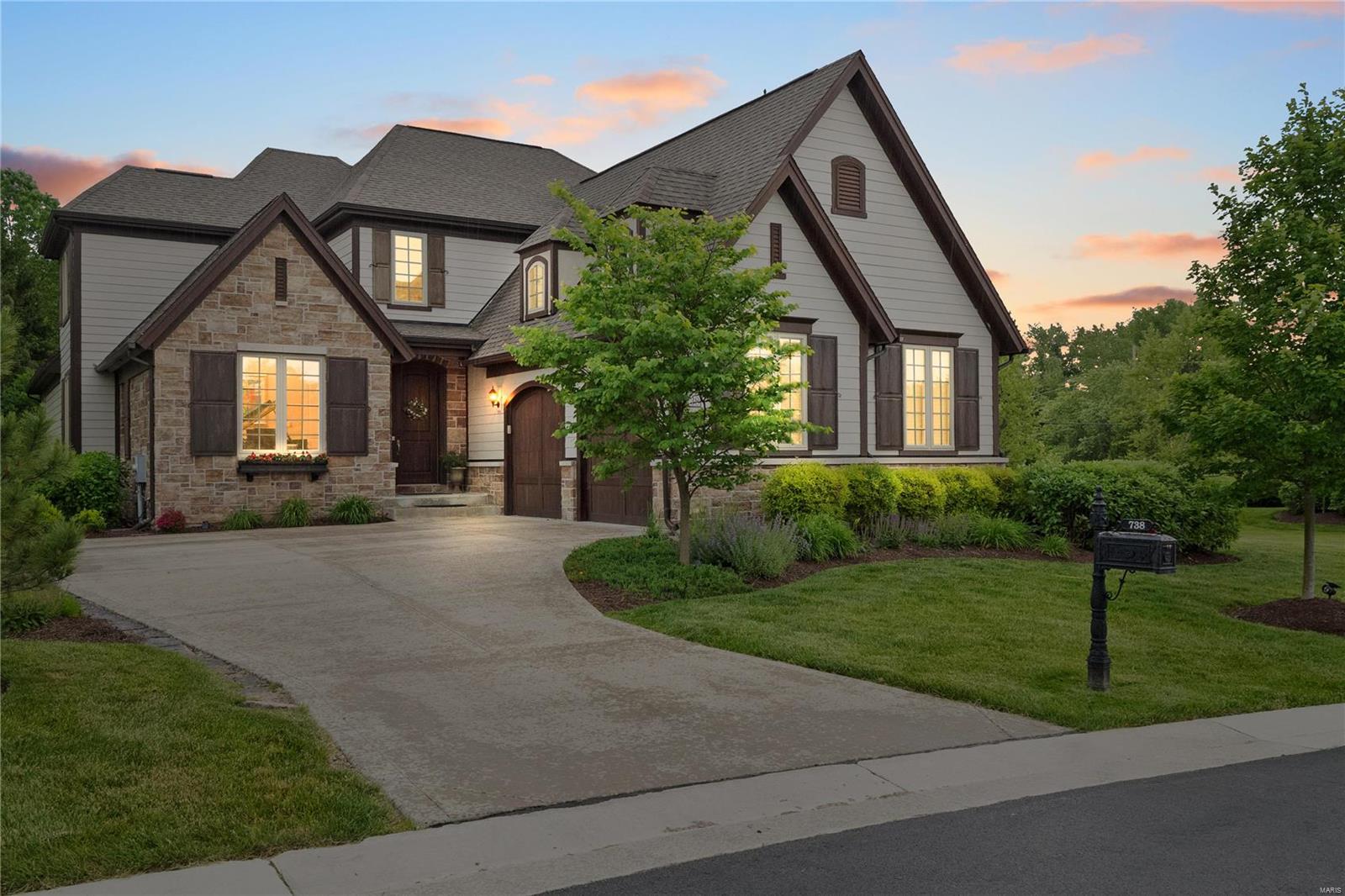 Woods Of Ladue The - Residential