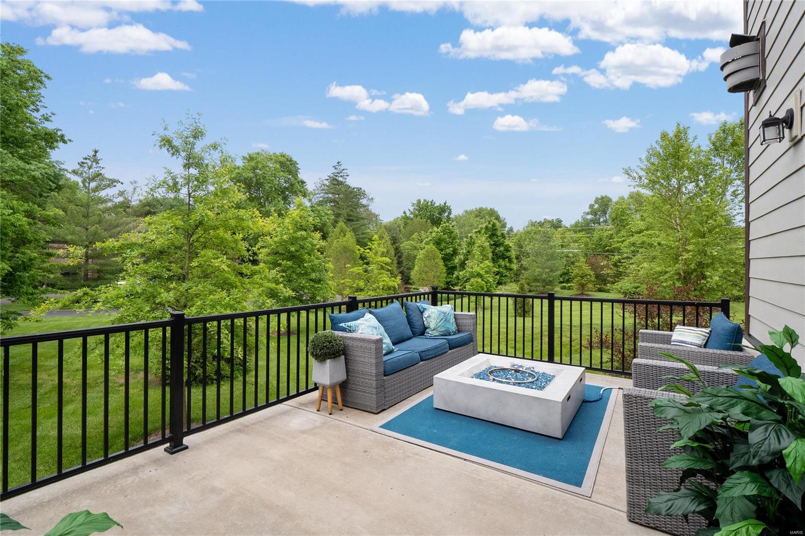 Woods Of Ladue The - Residential