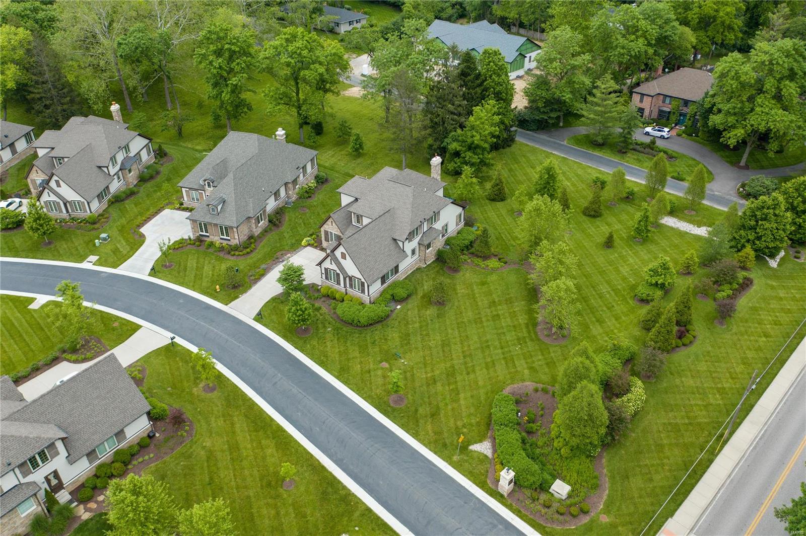 Woods Of Ladue The - Residential