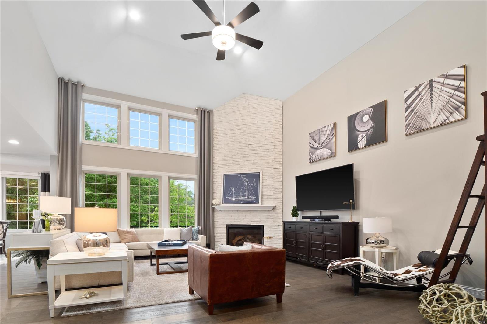 Woods Of Ladue The - Residential