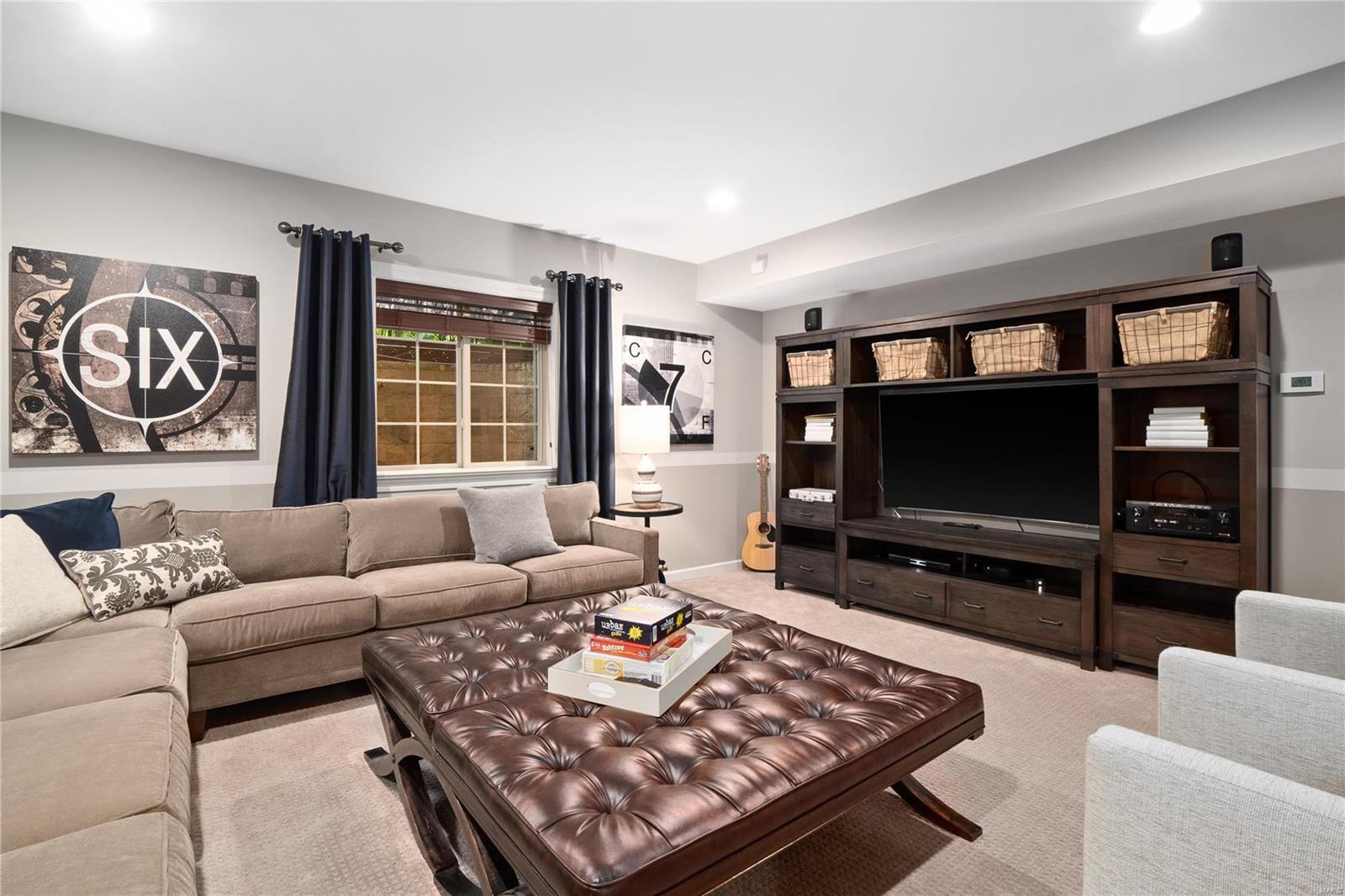 Woods Of Ladue The - Residential