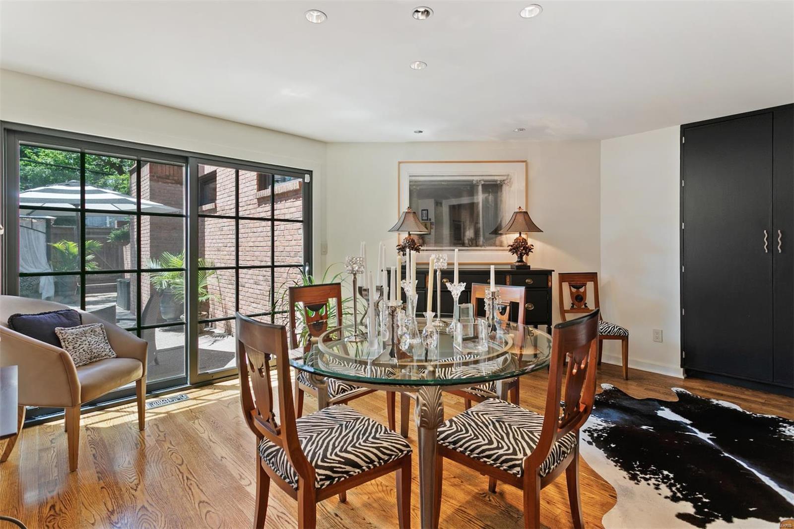 Central Pointe Condo - Residential