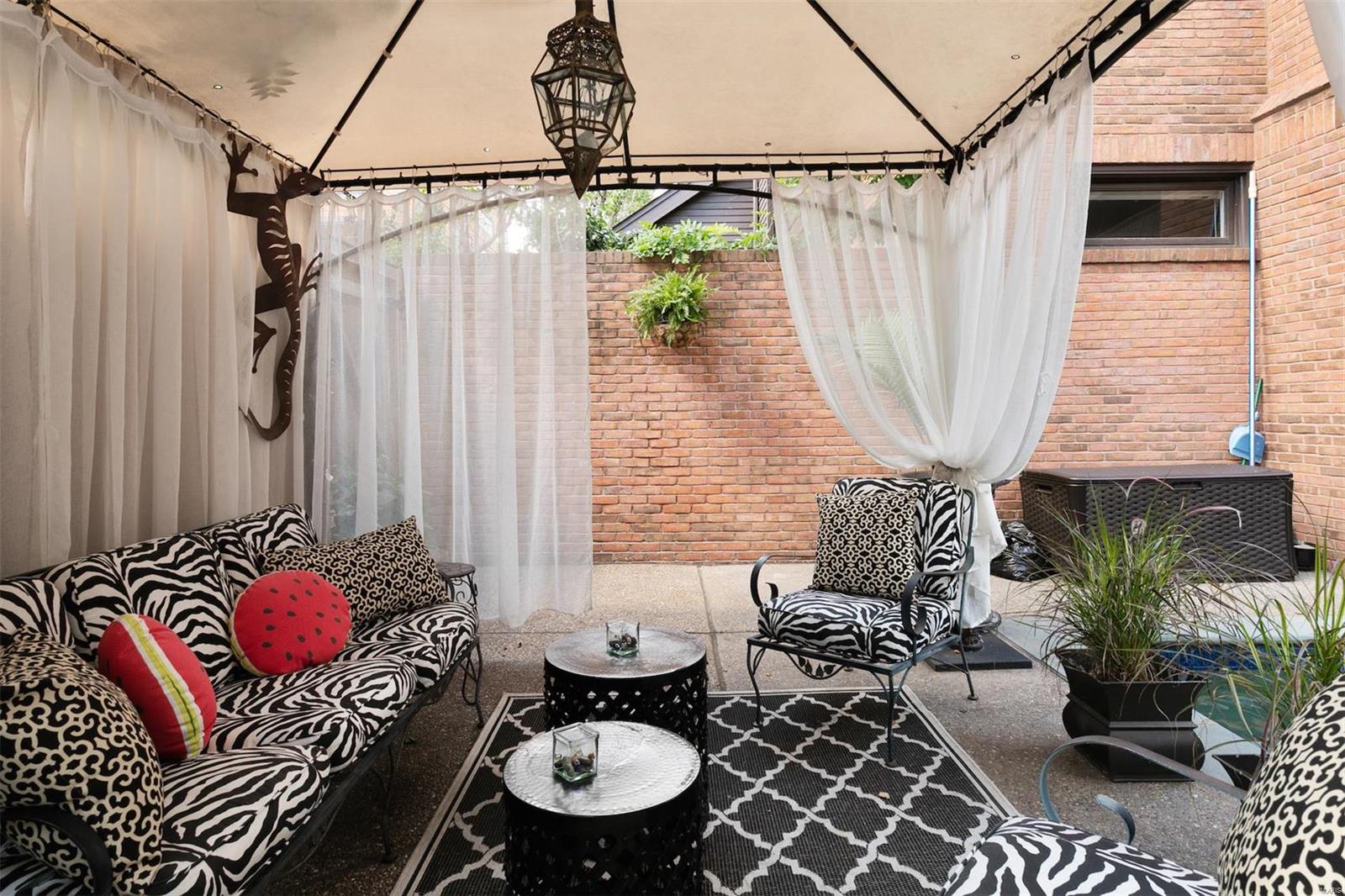 Central Pointe Condo - Residential