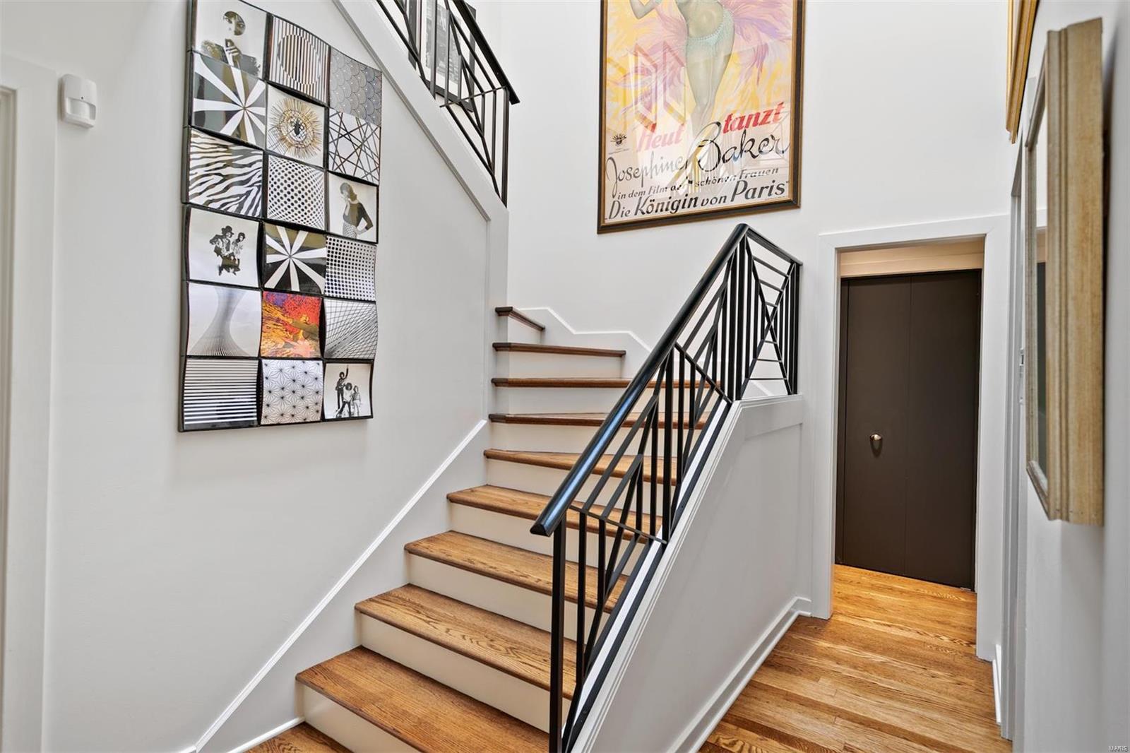 Central Pointe Condo - Residential