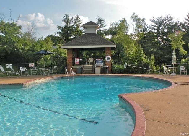 Greenbriar Condo - Residential