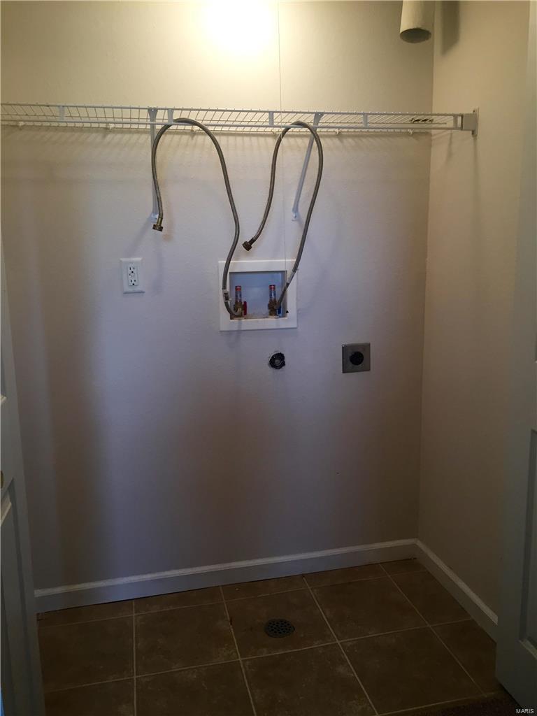 Greenbriar Condo - Residential