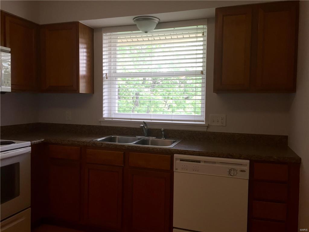 Greenbriar Condo - Residential
