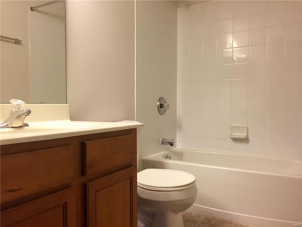 Greenbriar Condo - Residential