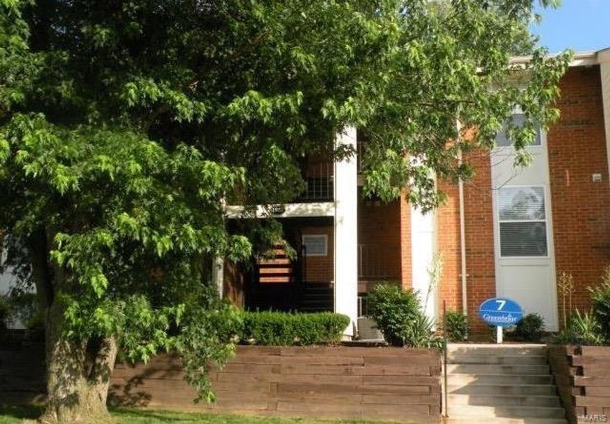 What a wonderful place to live: park-like grounds complete with walking trails, a community pool and tennis courts- all located next to 270 for easy commutes and within the Kirkwood School District.  This clean, well-maintained condo has it all and fresh carpets and paint (April 2016) means it's move-in ready. The living room/dining room combination opens out onto a deck making for a great flow during this Summer's barbecues. The Master Bedroom boasts a private bathroom and walk-in closet. The functional layout of the kitchen makes cooking a breeze and has room for a table to eat-in.  There is also a convenient in unit laundry. Location: Interior Unit, Suburban, Upper Level