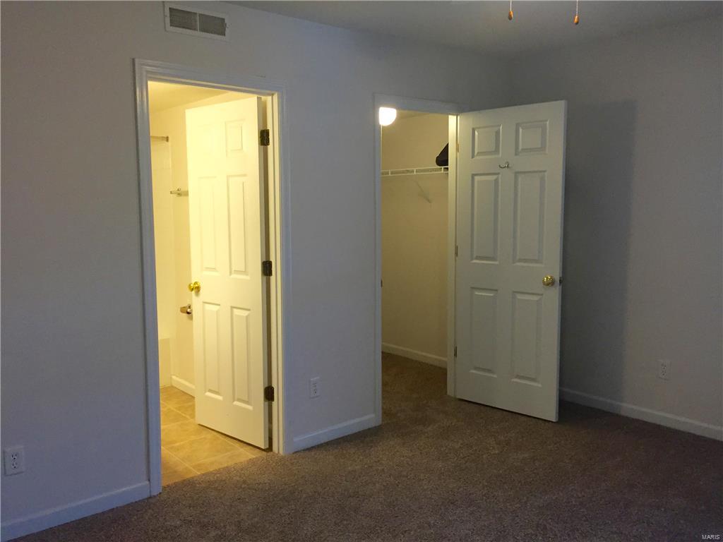 Greenbriar Condo - Residential