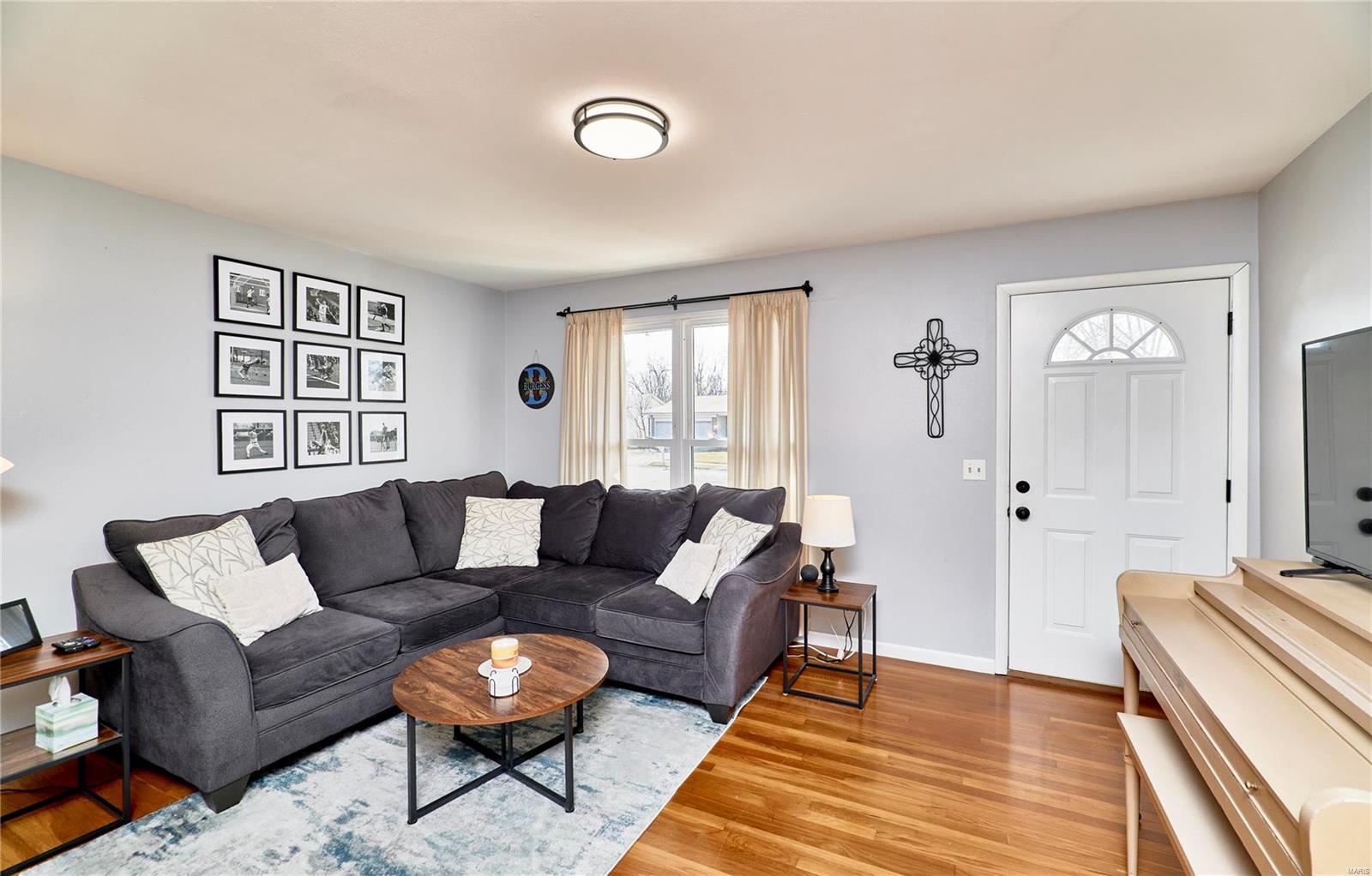 1241 Piedras Parkway