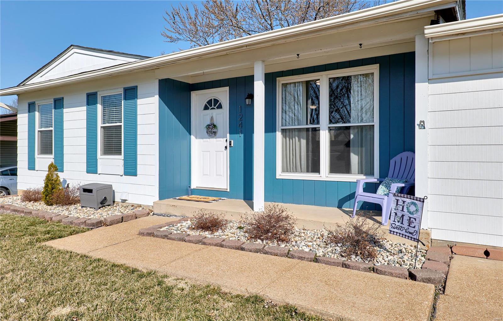 1241 Piedras Parkway