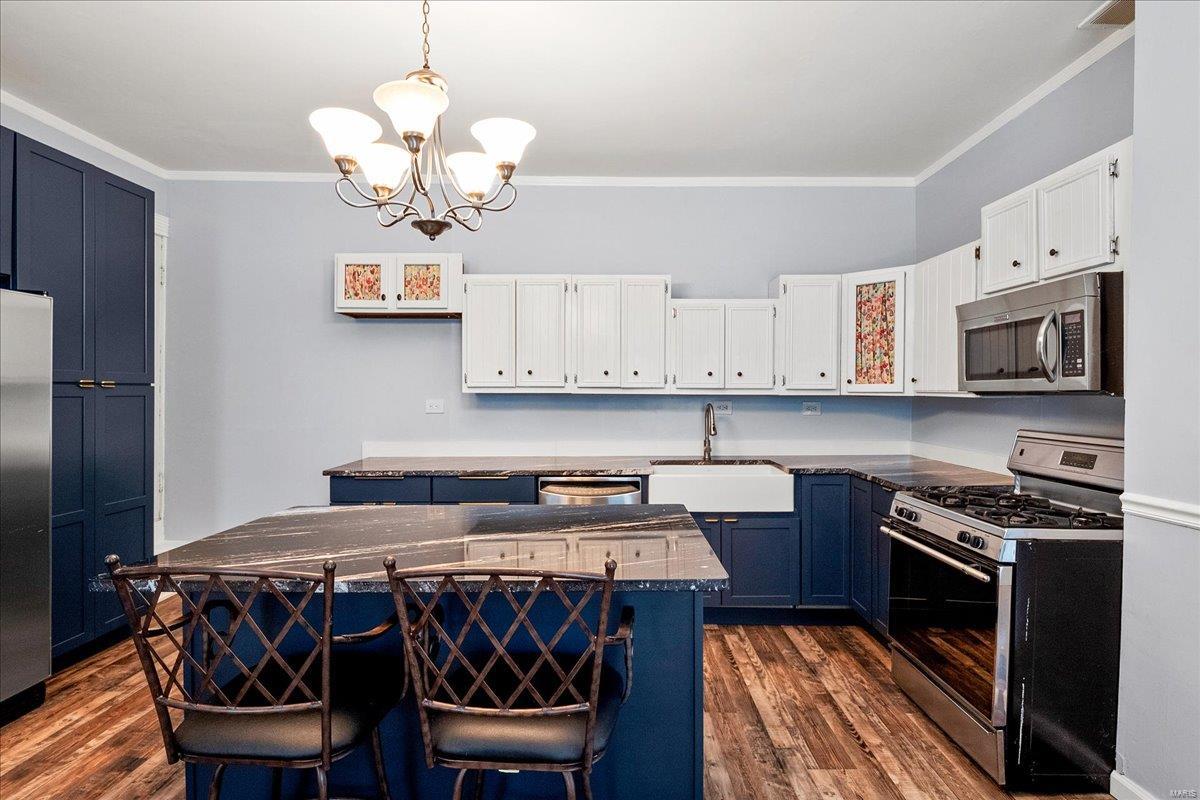 St Charles, Missouri 63301, United States, 1 Bedroom Bedrooms, ,1 BathroomBathrooms,Residential,Pending,3939