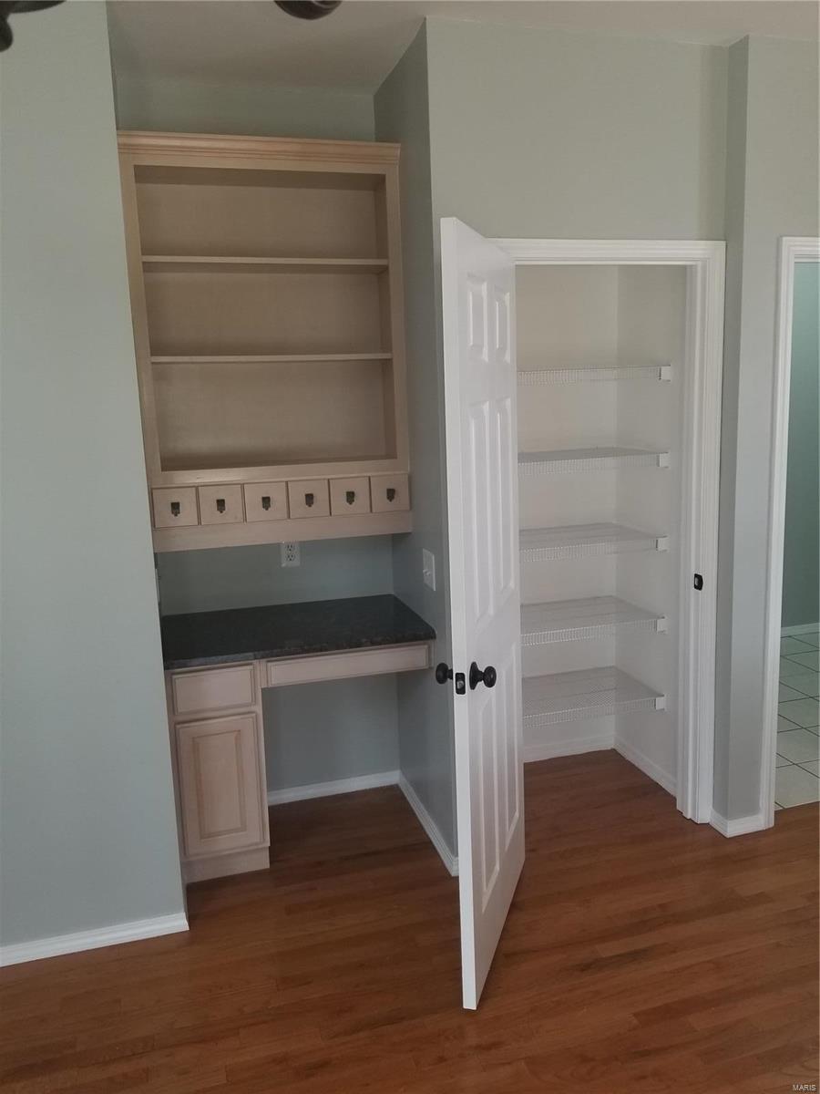 Winghaven-Hawthorn Village - Residential