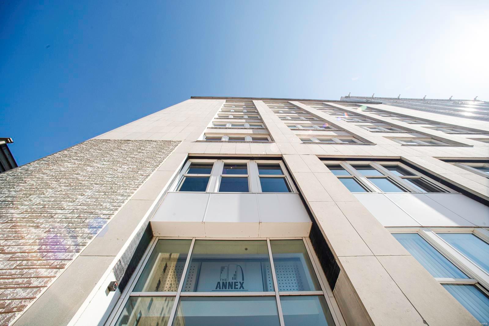 1511 Locust Street 301