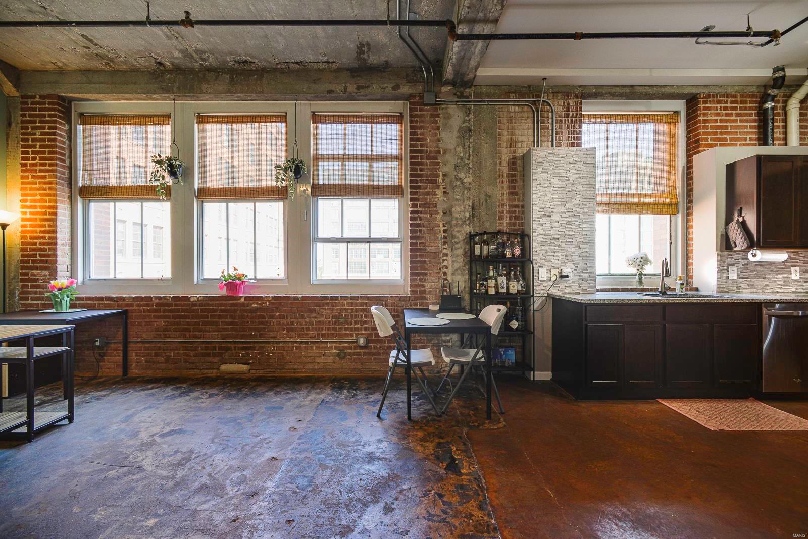 1511 Locust Street 301