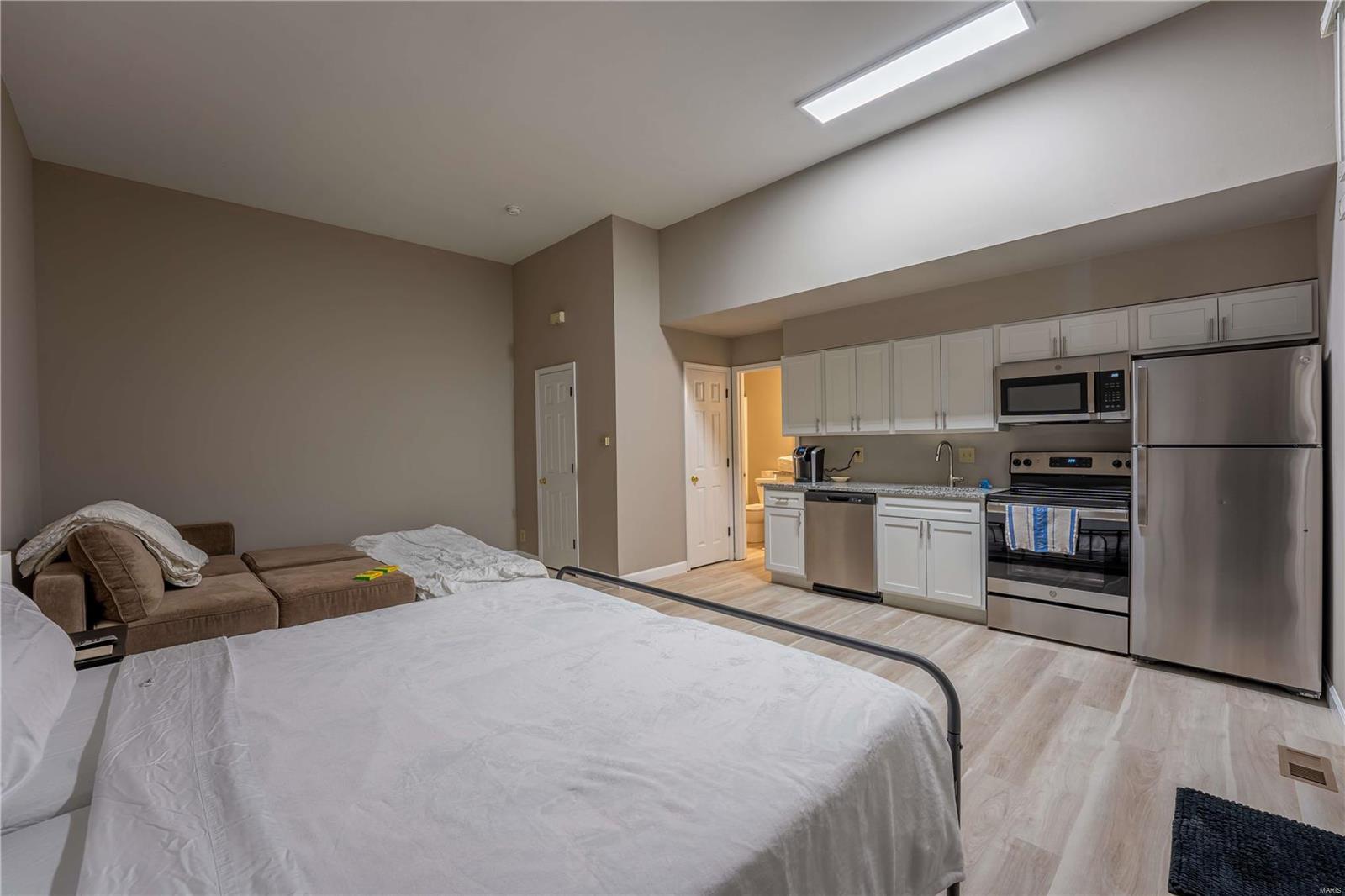 Allens/Russell - Residential Income