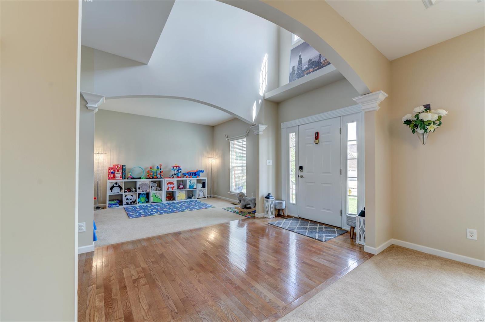 15 Windrose Lake Court