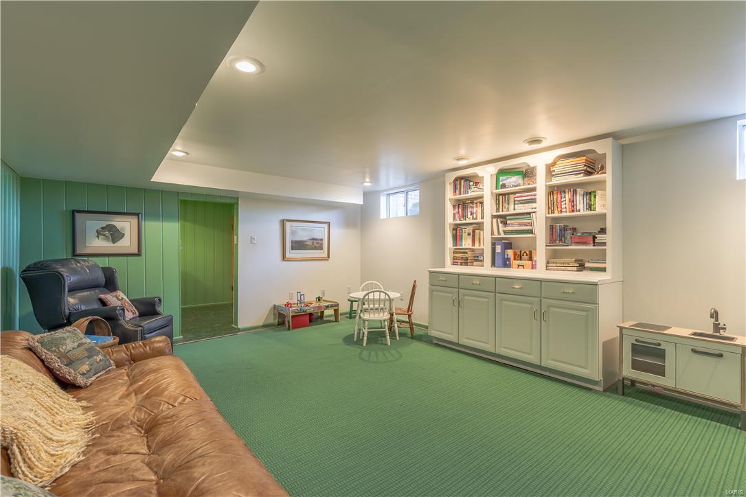 Loren Woods - Residential