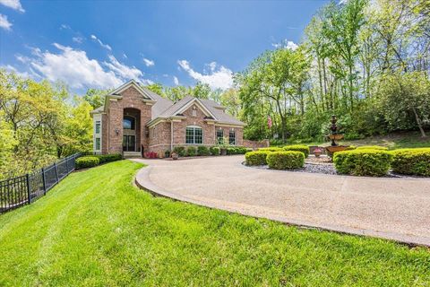 9542 Country Club Grn St Louis MO 63127