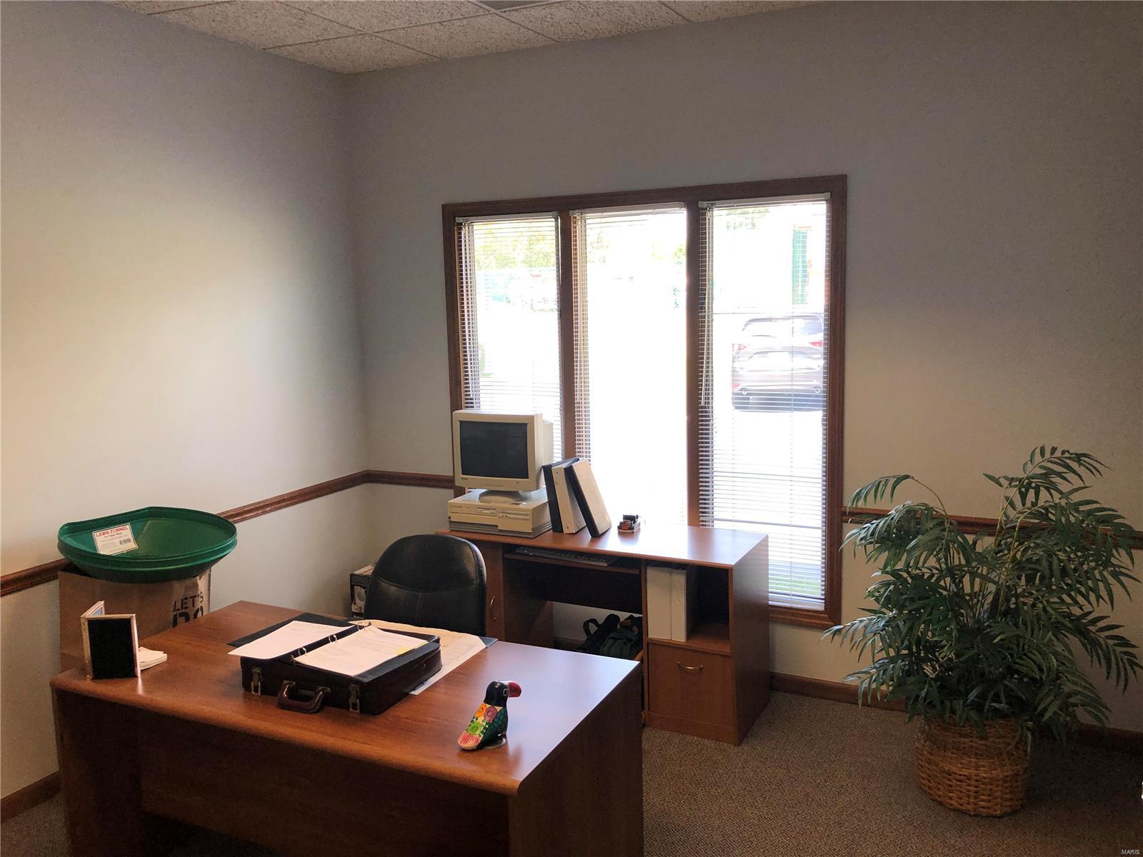 HAZELWOOD WEST MEDICAL PROFESSIONAL PARK - Commercial Sale