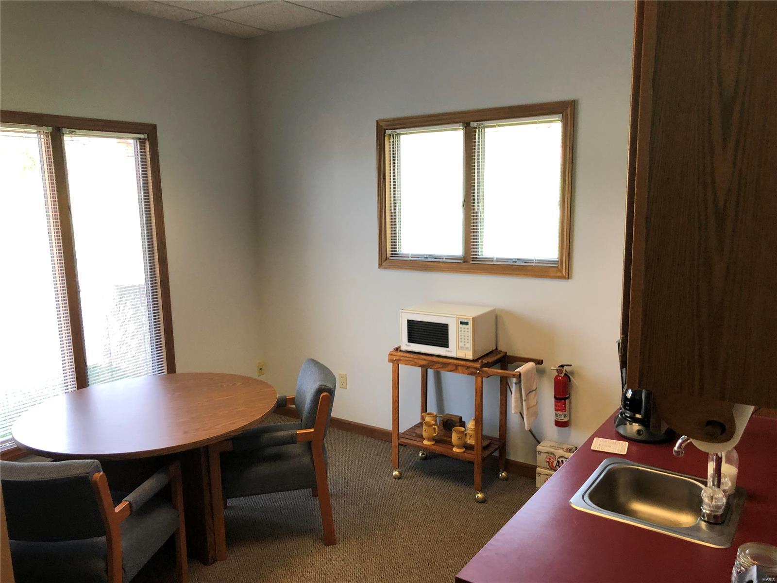 HAZELWOOD WEST MEDICAL PROFESSIONAL PARK - Commercial Sale