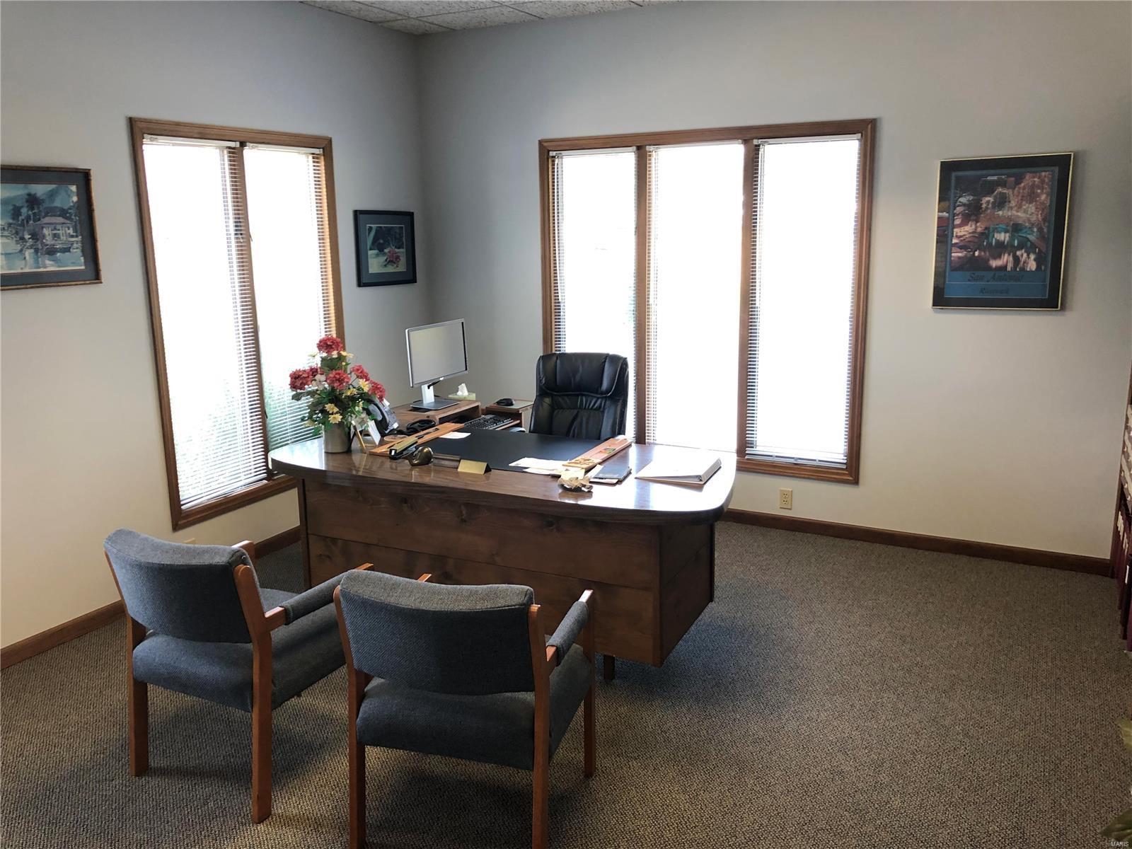 HAZELWOOD WEST MEDICAL PROFESSIONAL PARK - Commercial Sale