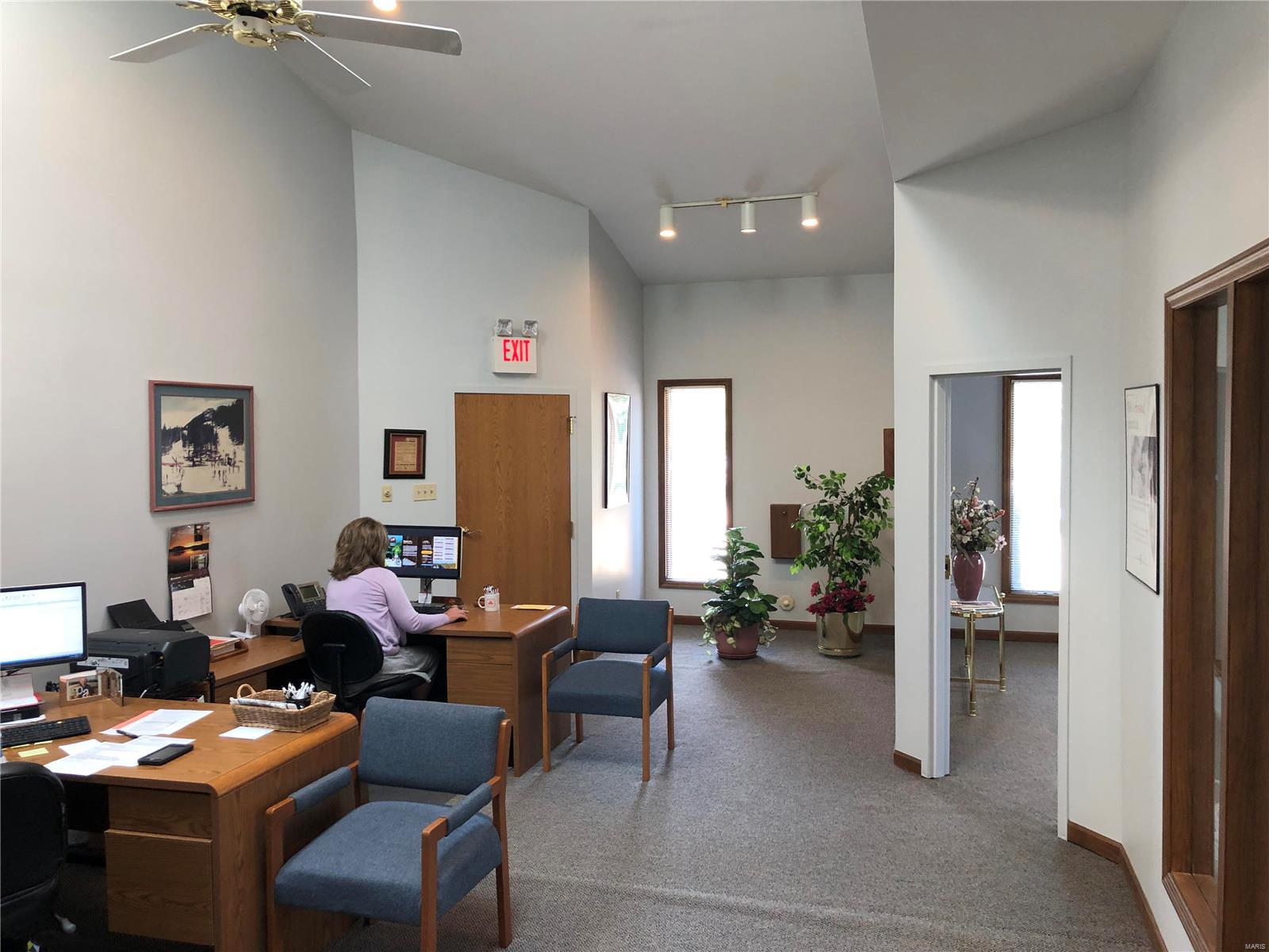 HAZELWOOD WEST MEDICAL PROFESSIONAL PARK - Commercial Sale