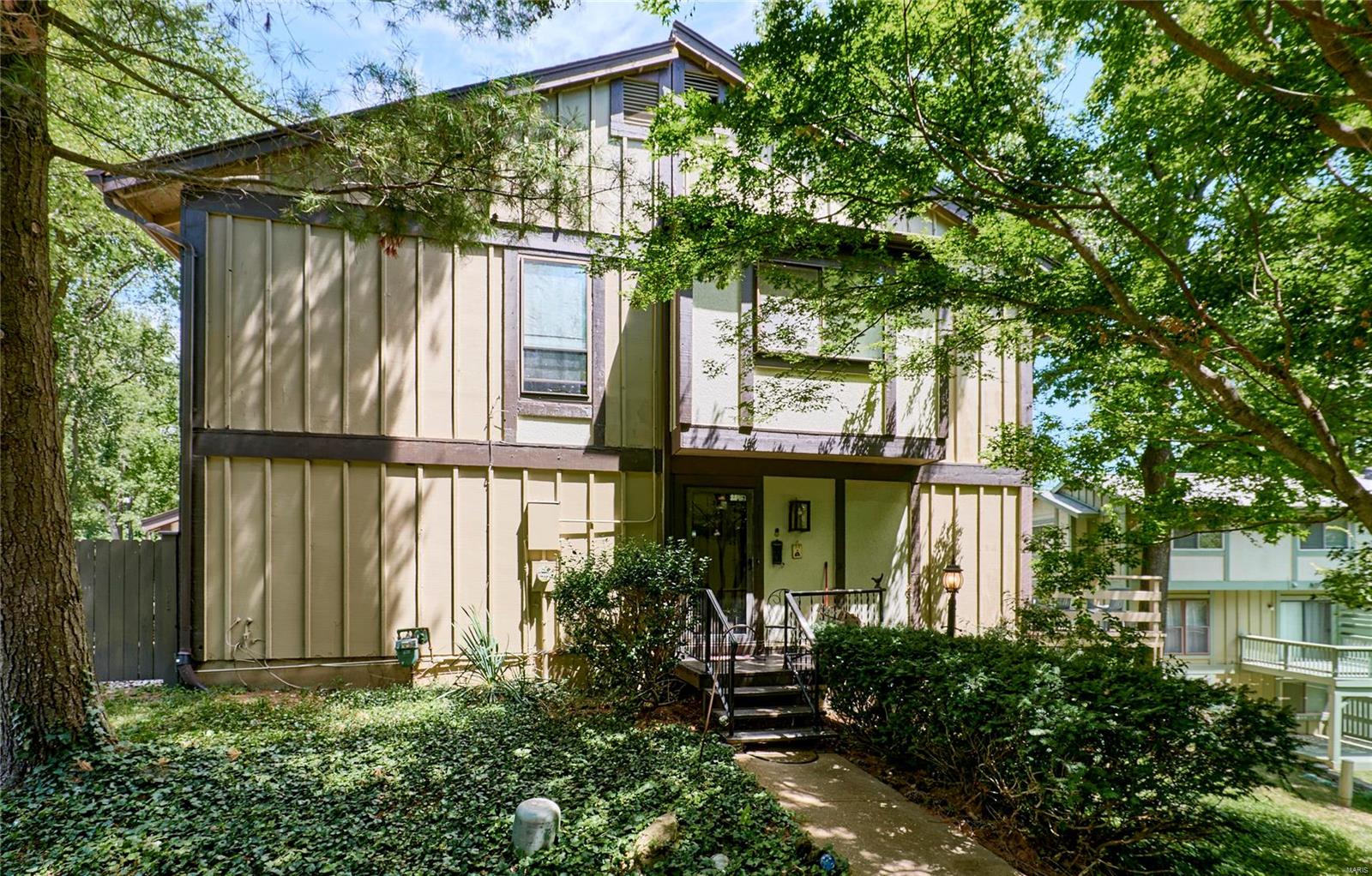View St Louis, MO 63136 townhome