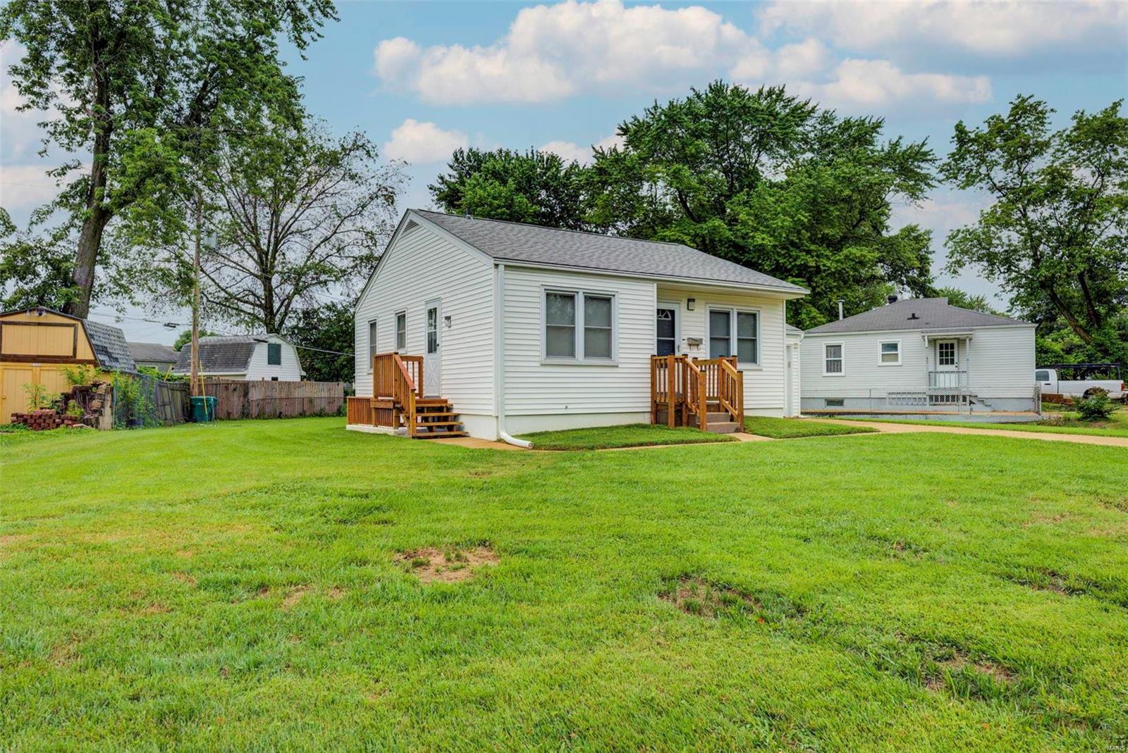 Sky Veu Acres Two - Residential